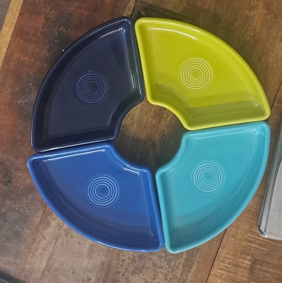 (4) FIESTA OMI TRAYS - Picture 3 of 3